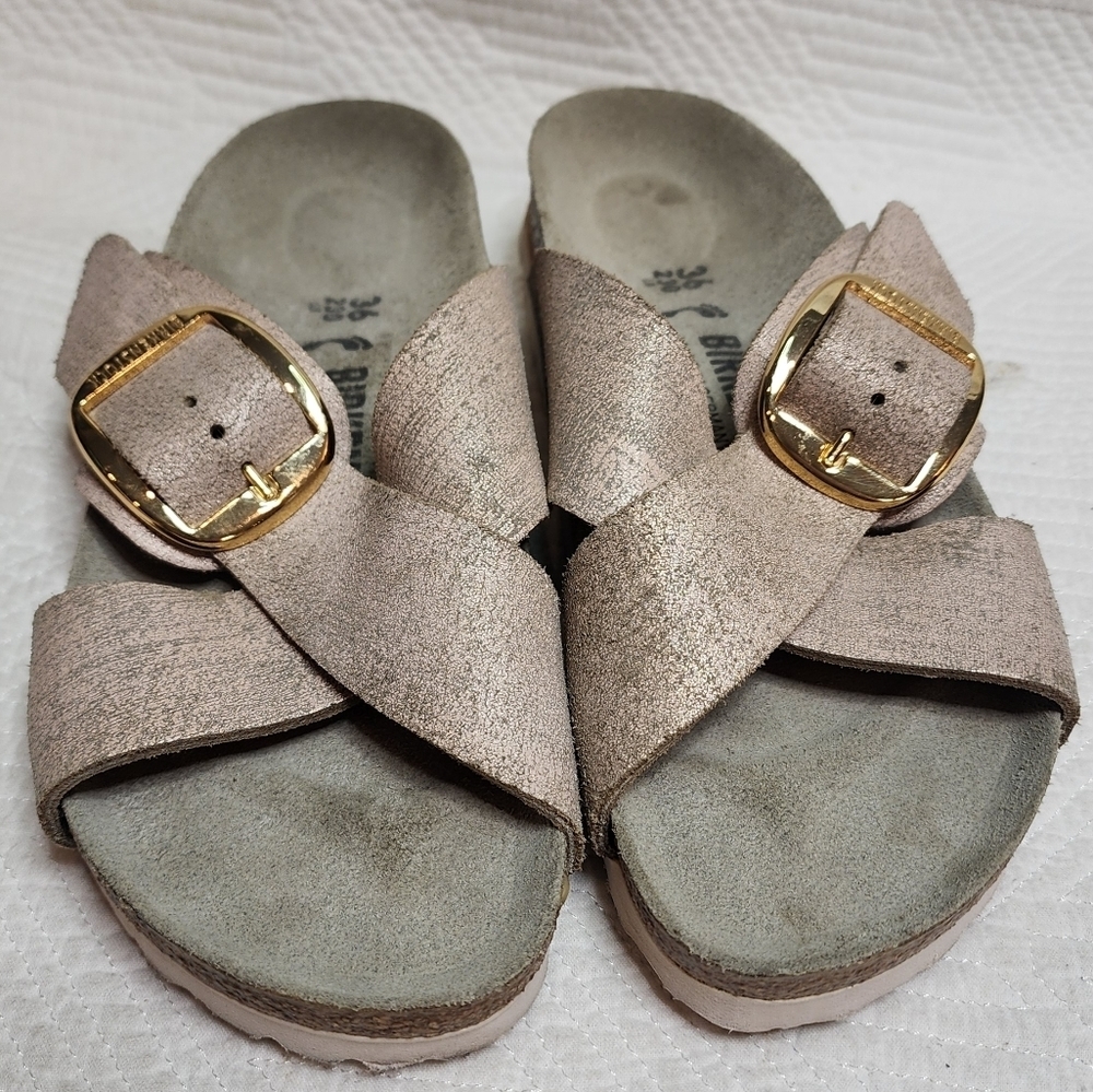 Birkenstock Women's Metallic Rose Gold Cross-Strap Sandals